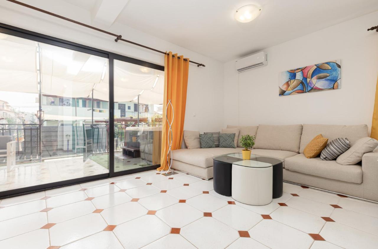 Cukerina Apartment With Whirpool & Sauna Porec Bagian luar foto
