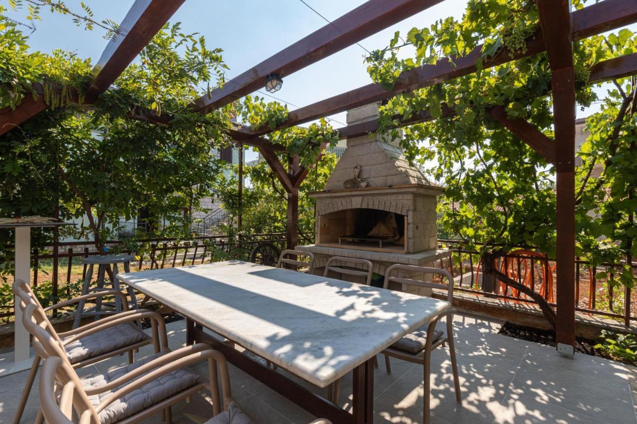 Cukerina Apartment With Whirpool & Sauna Porec Bagian luar foto