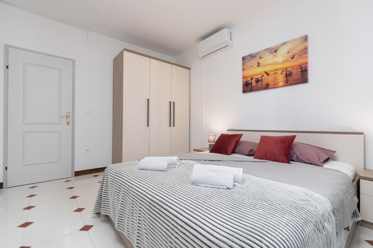 Cukerina Apartment With Whirpool & Sauna Porec Bagian luar foto