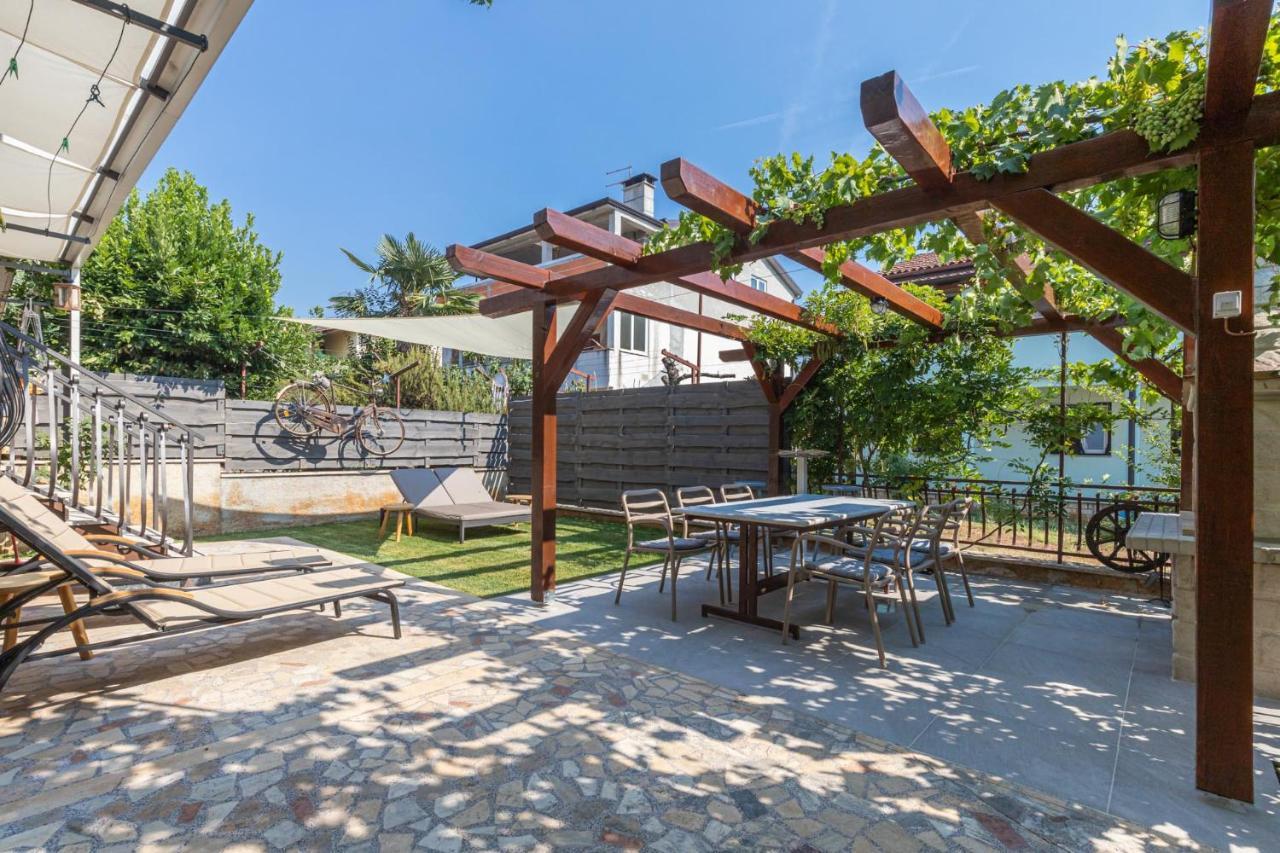 Cukerina Apartment With Whirpool & Sauna Porec Bagian luar foto